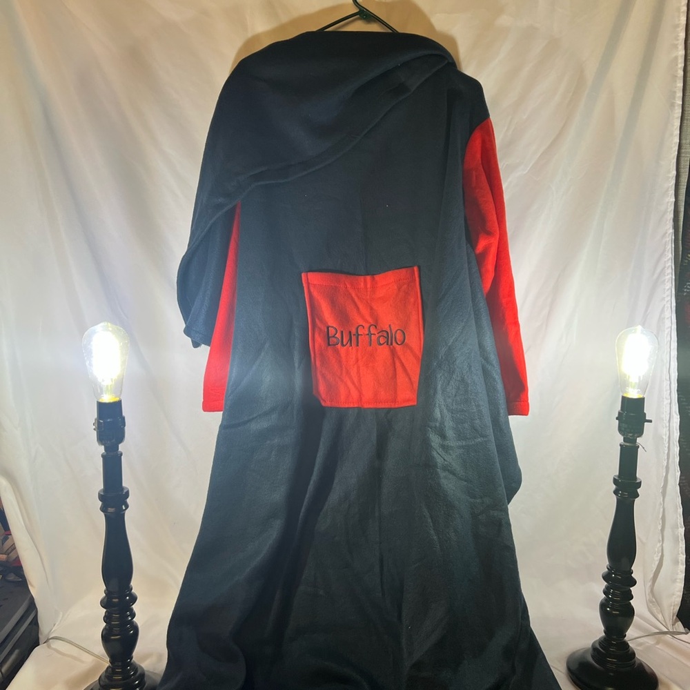 Black and Red Hooded Blanket with Buffalo Pocket